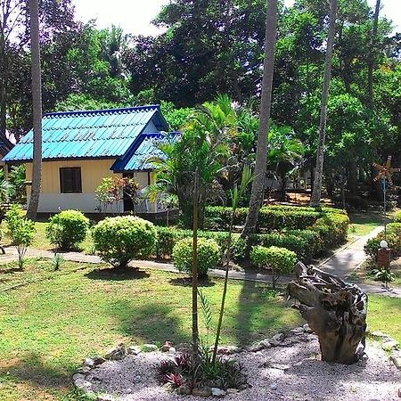 Sukorn Andaman Beach Resort Ko Sukon Zewnętrze zdjęcie