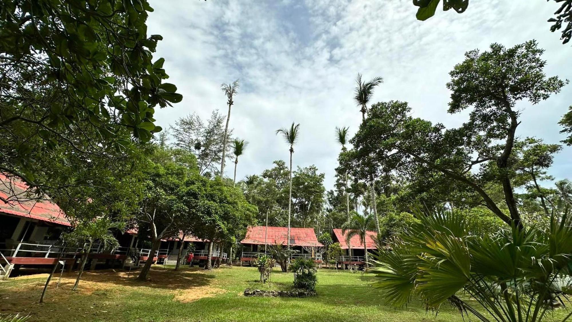 Sukorn Andaman Beach Resort Ko Sukon Zewnętrze zdjęcie